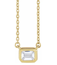 Load image into Gallery viewer, Emerald Bezel-Set Necklace
